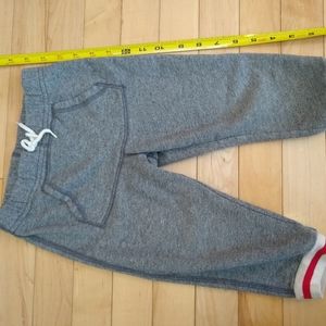 3T sweatpants